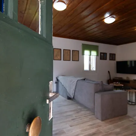 Mina's Art Loft With Panoramic Views *