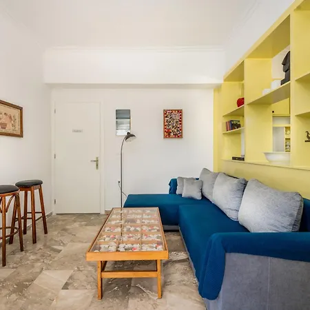 Mina's Loft & * Fiolitis